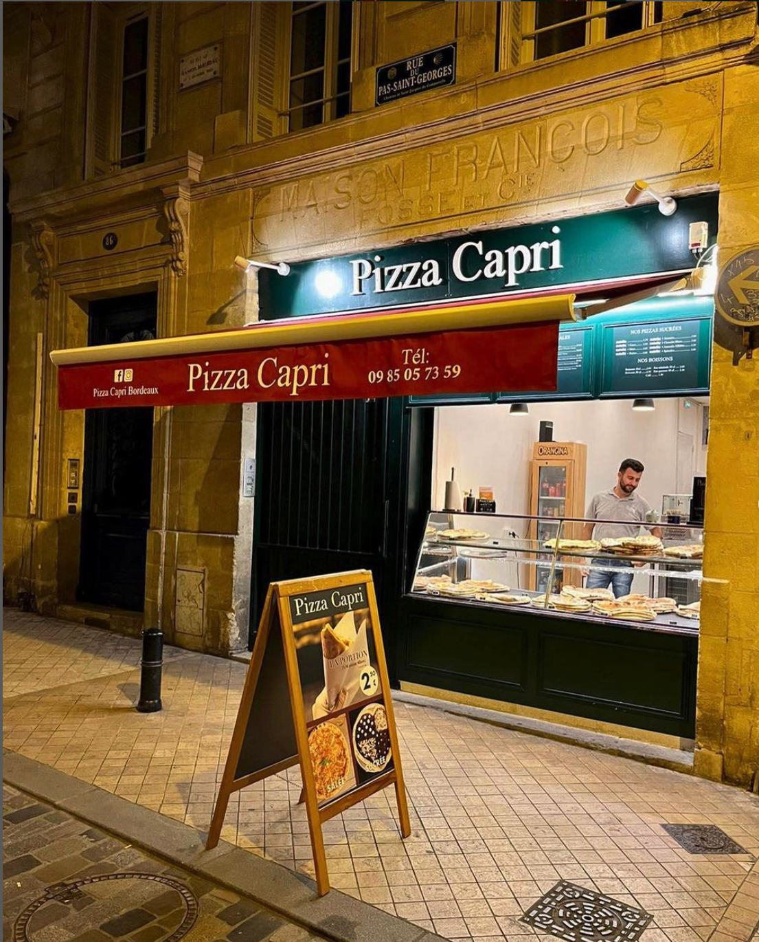 Devanture de la boutique pizza capri Bordeaux Rue du Pas-Saint-Georges